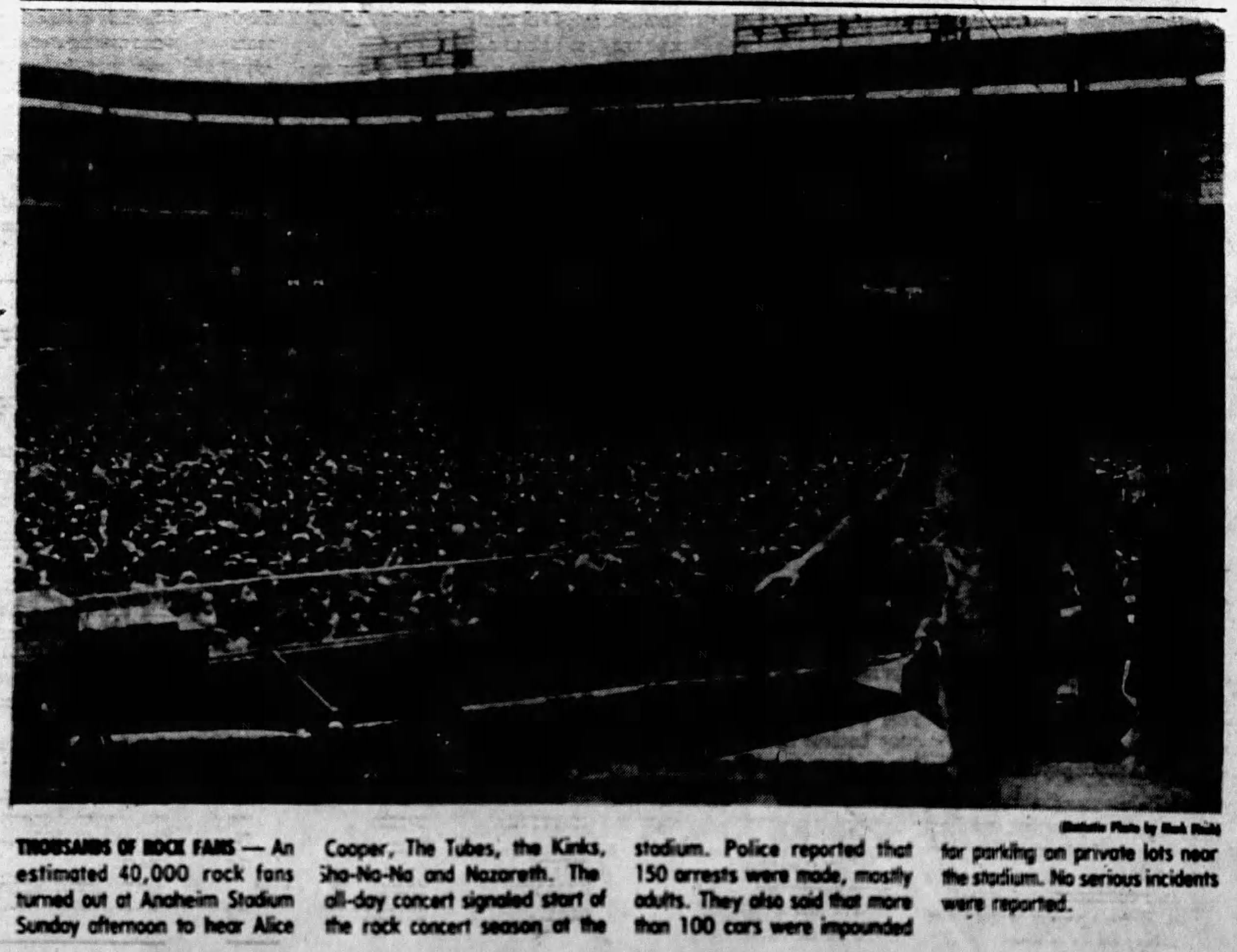 Kinks1977-06-19AnaheimStadiumCA (5).jpg